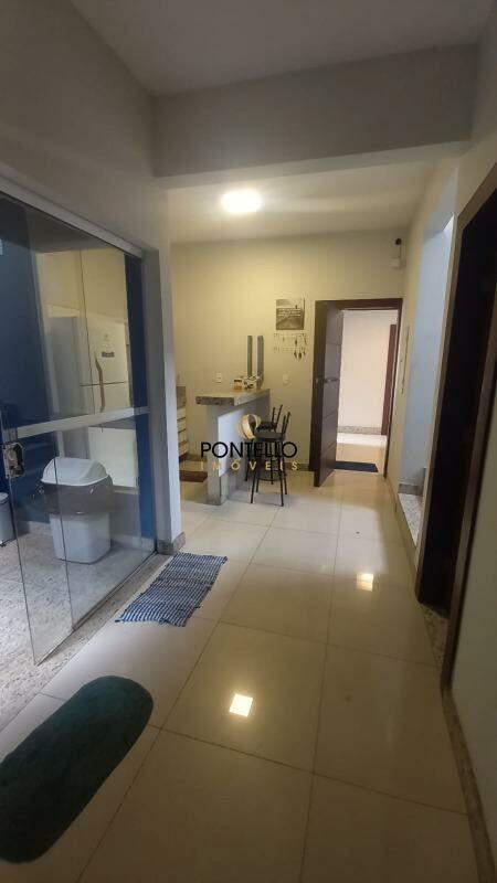 Galpão, Progresso, 0 Quarto, 4 Vagas