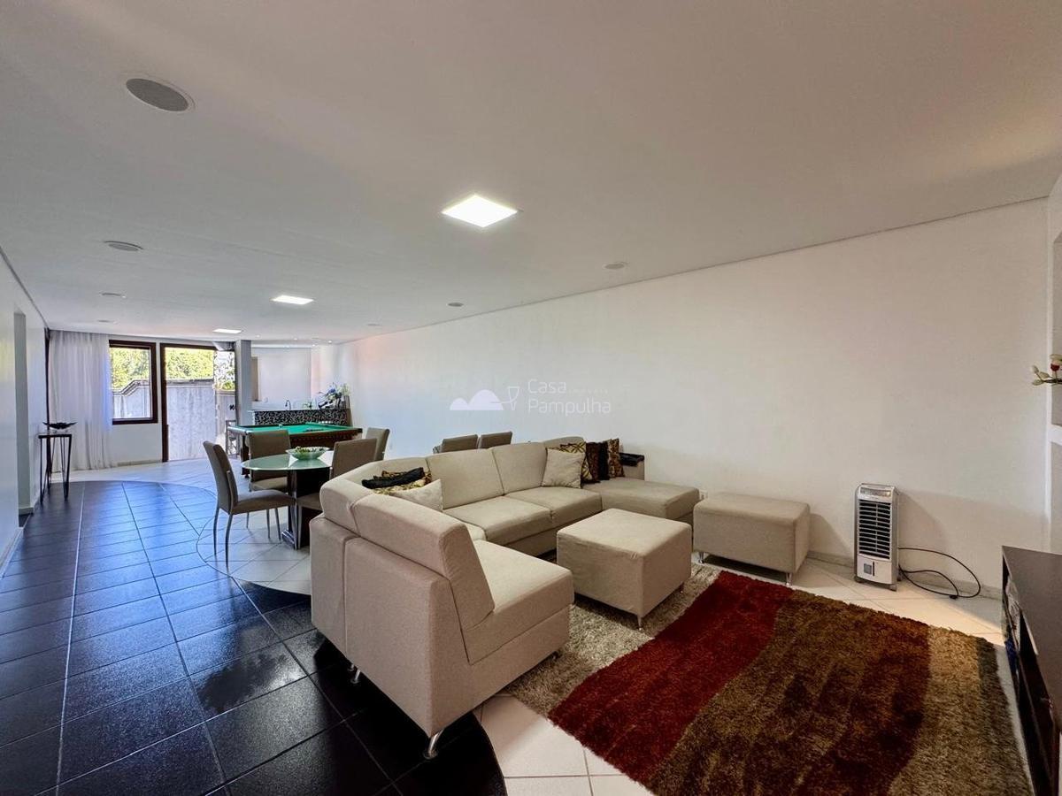 Casa, Planalto, 4 Quartos, 4 Vagas, 1 Suíte