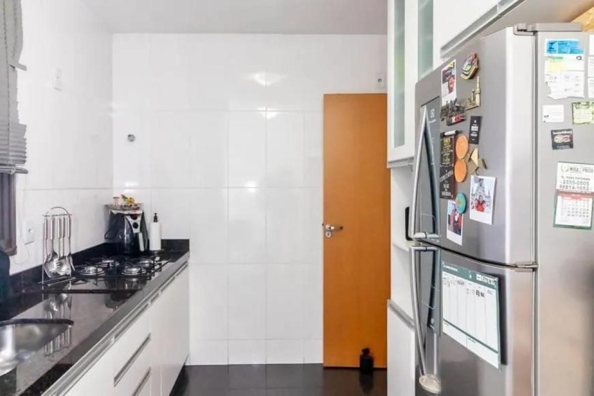 Apartamento, Sagrada Família, 3 Quartos, 3 Vagas, 1 Suíte