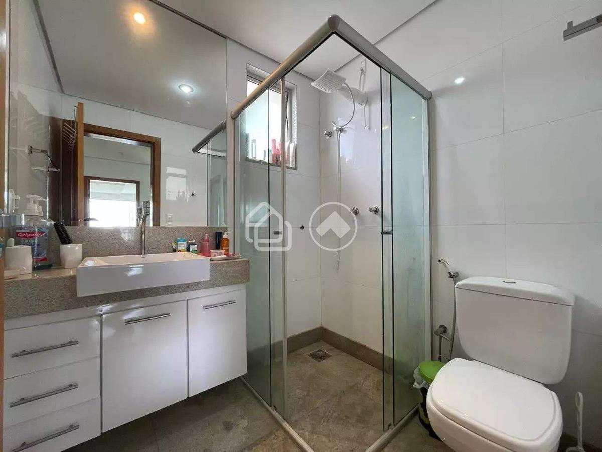 Casa, Estoril, 4 Quartos, 3 Vagas, 1 Suíte