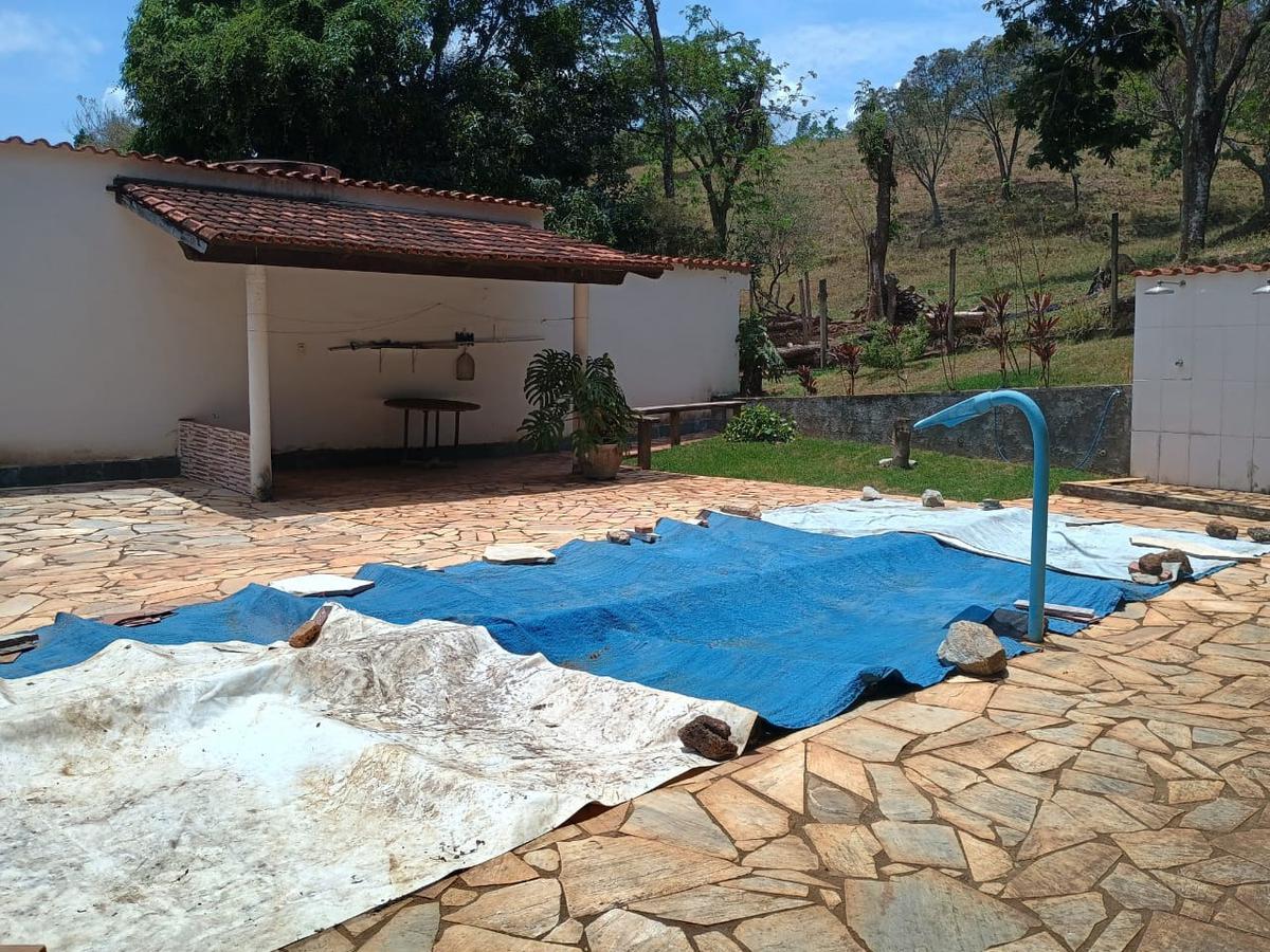 Fazenda, Centro, 3 Quartos, 10 Vagas, 2 Suítes