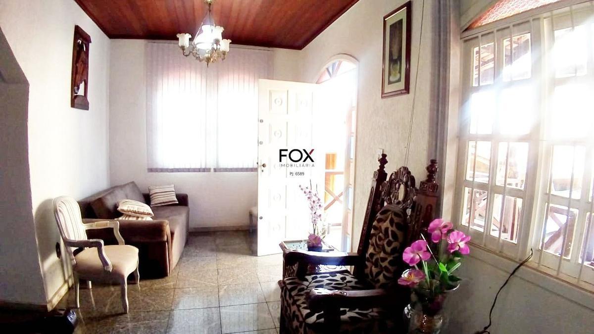 Casa, Camargos, 4 Quartos, 5 Vagas, 2 Suítes