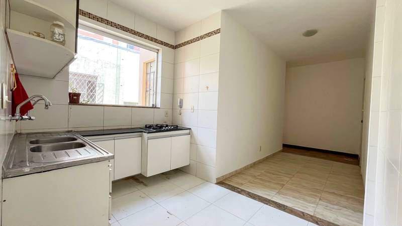 Apartamento, Floresta, 3 Quartos, 0 Vaga, 1 Suíte