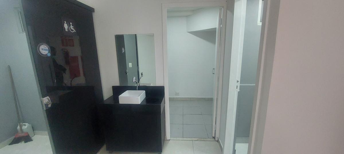 Andar, Savassi, 0 Quarto, 1 Vaga