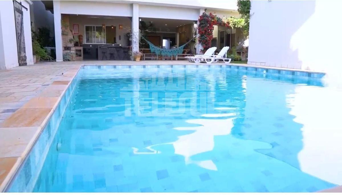 Casa, Rezende, 0 Quarto, 6 Vagas, 4 Suítes