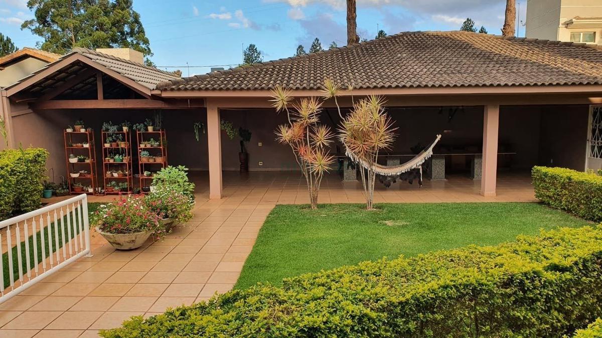 Casa, Alphaville - Lagoa dos Ingleses, 4 Quartos, 4 Vagas, 1 Suíte