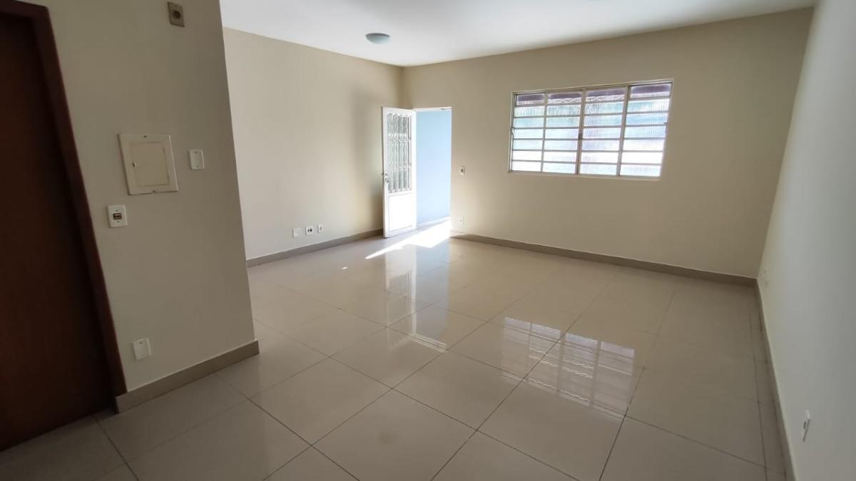 Casa, Alípio de Melo, 2 Quartos, 2 Vagas, 1 Suíte