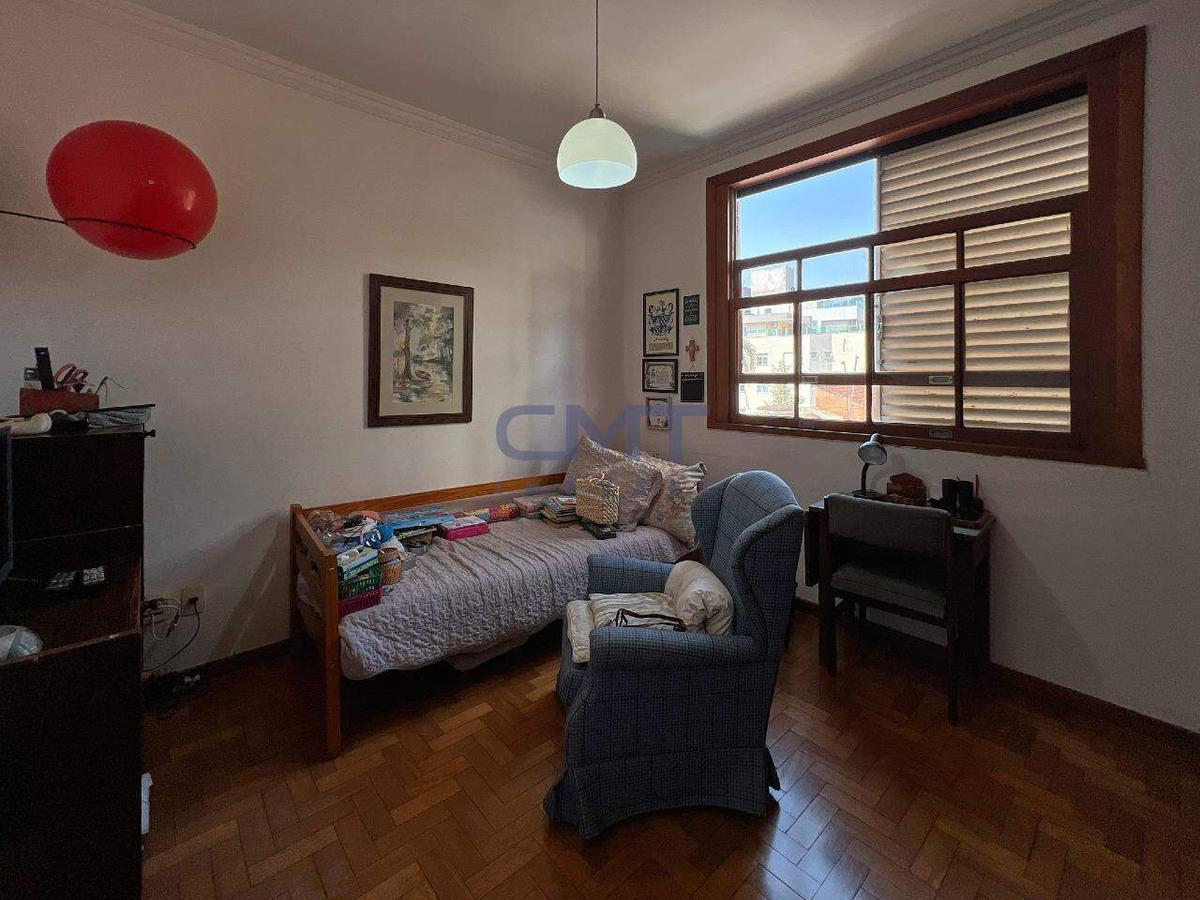 Casa, Serra, 7 Quartos, 6 Vagas, 3 Suítes