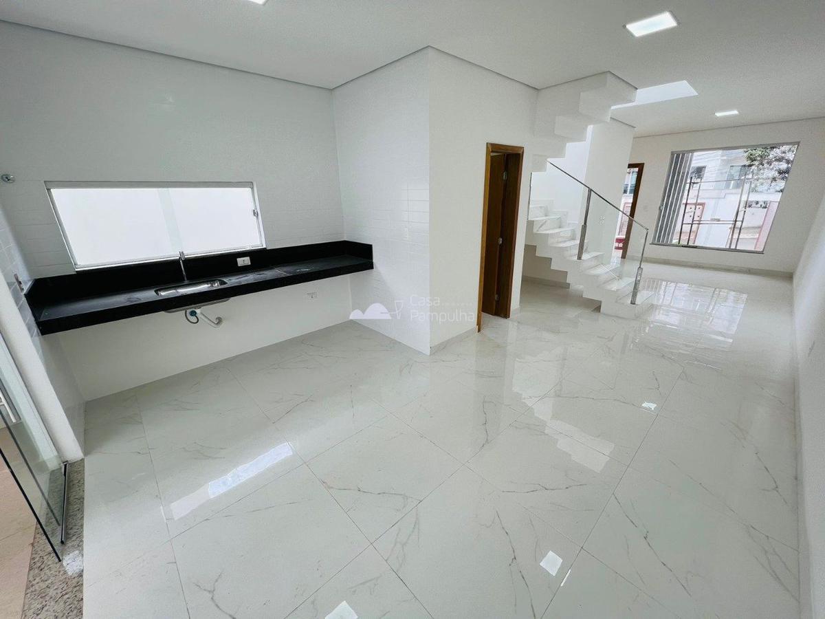 Casa, Názia II, 3 Quartos, 4 Vagas, 1 Suíte