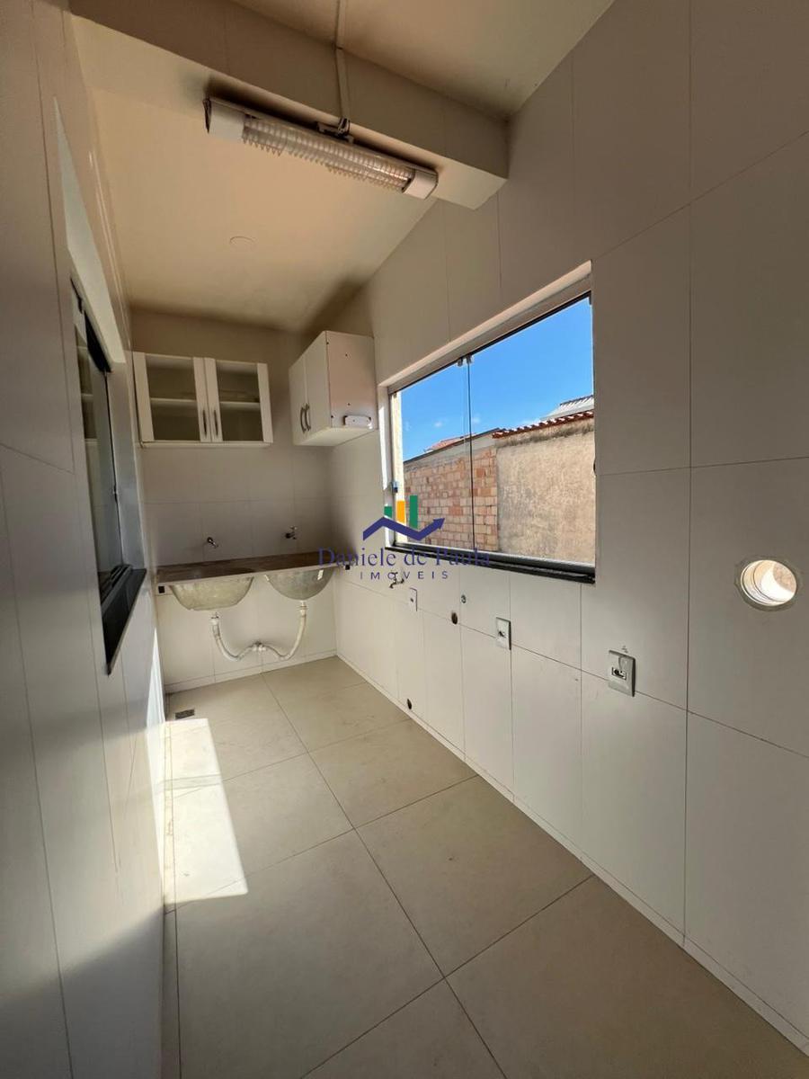 Casa, Conjunto Habitacional Bueno Franco, 4 Quartos, 2 Vagas, 2 Suítes