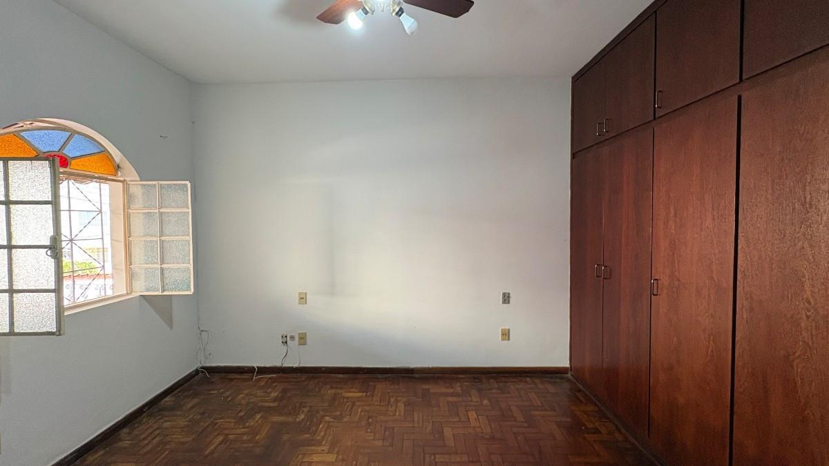 Casa, Nova Granada, 5 Quartos, 3 Vagas, 1 Suíte