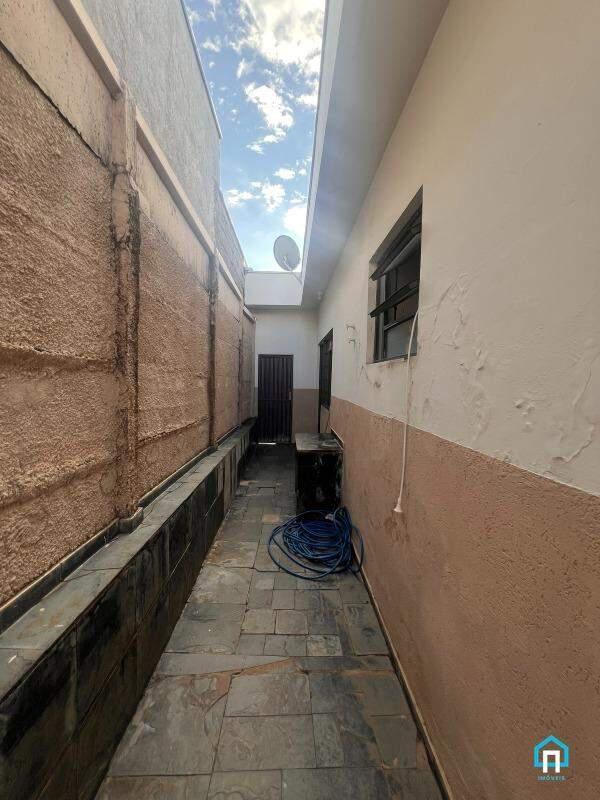 Casa, Centro, 2 Quartos, 1 Vaga, 1 Suíte