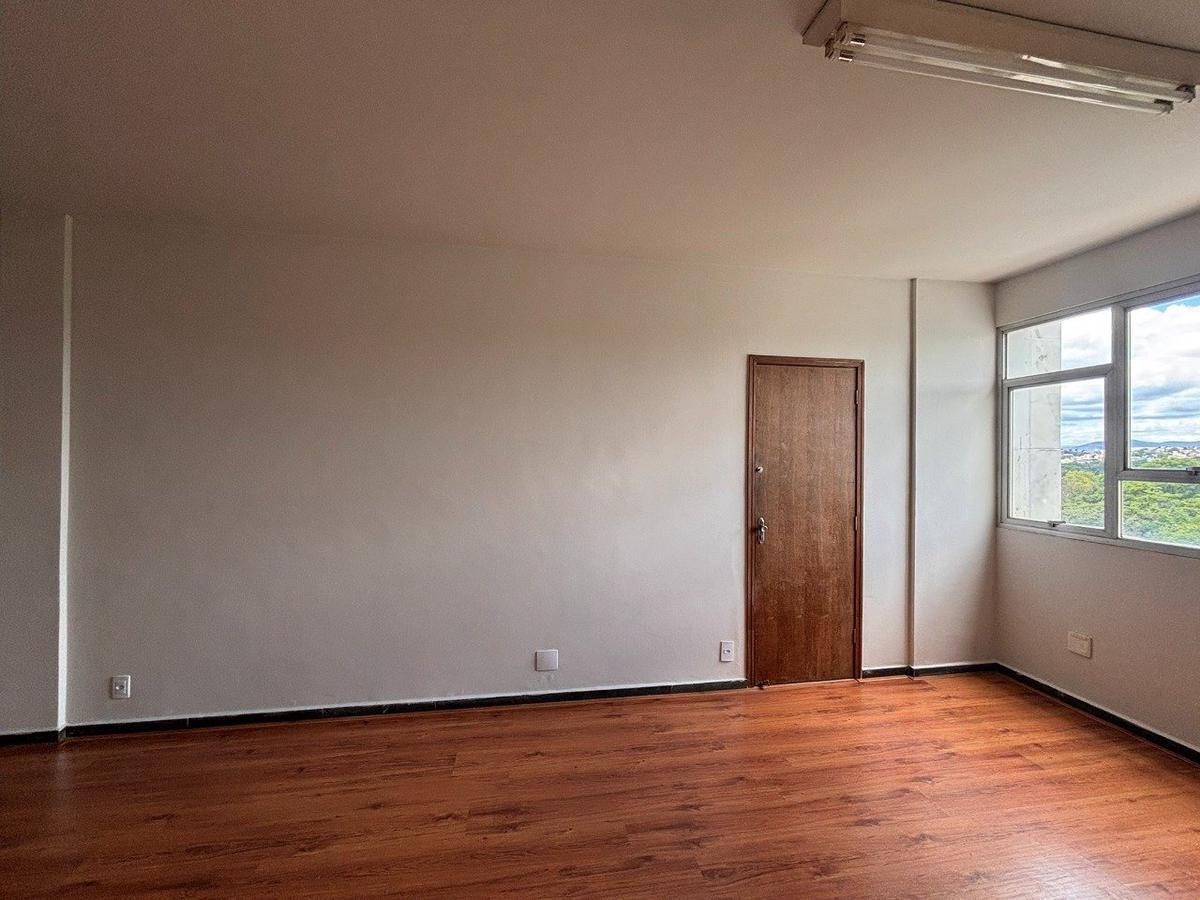 Sala, São José, 0 Quarto, 0 Vaga