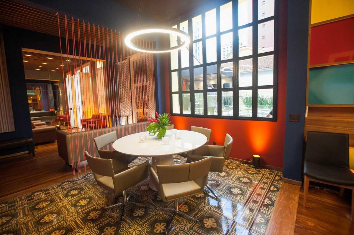 Apartamento, Funcionários, 2 Quartos, 2 Vagas