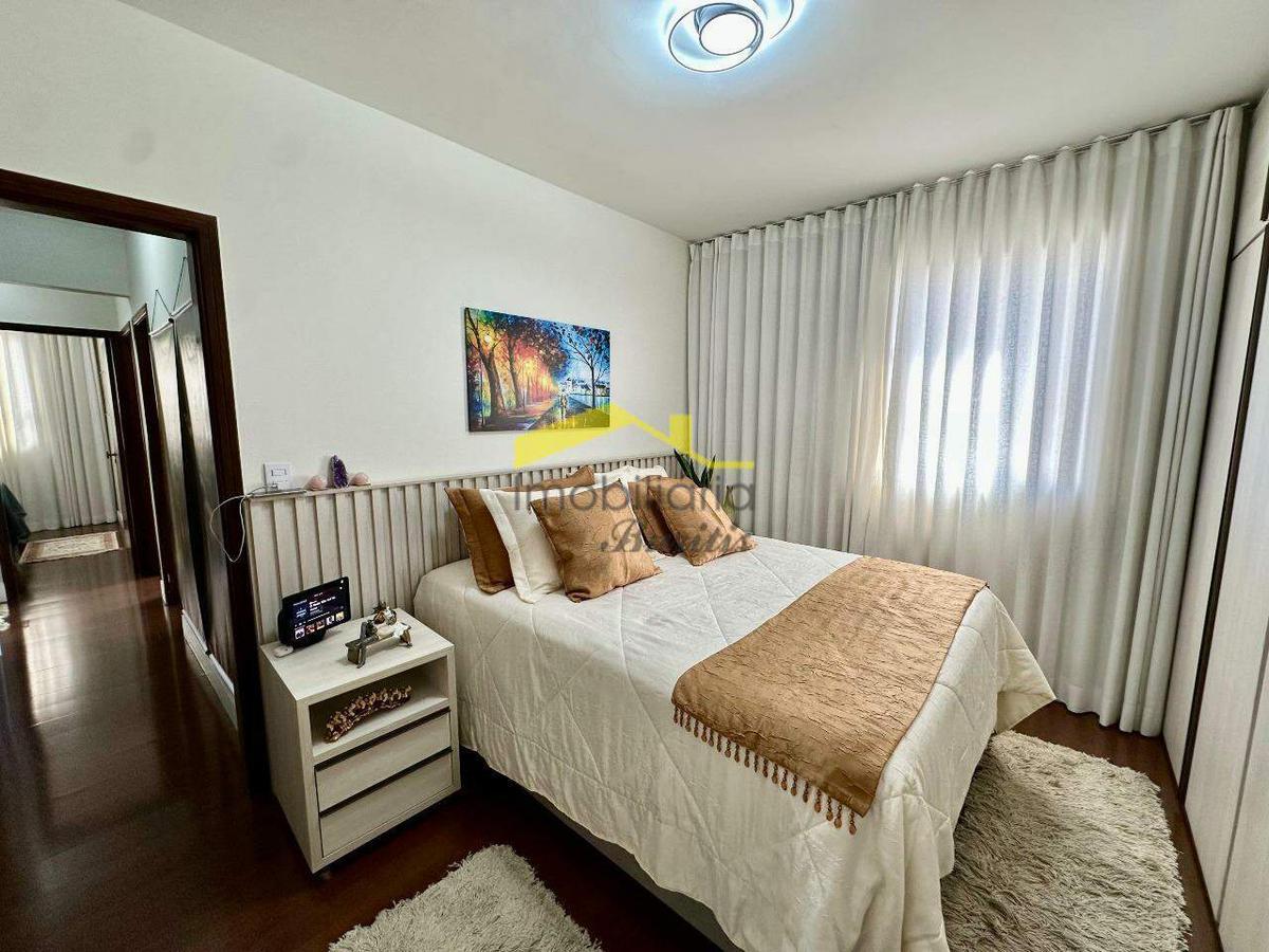 Apartamento, Vila Paris, 4 Quartos, 2 Vagas, 1 Suíte