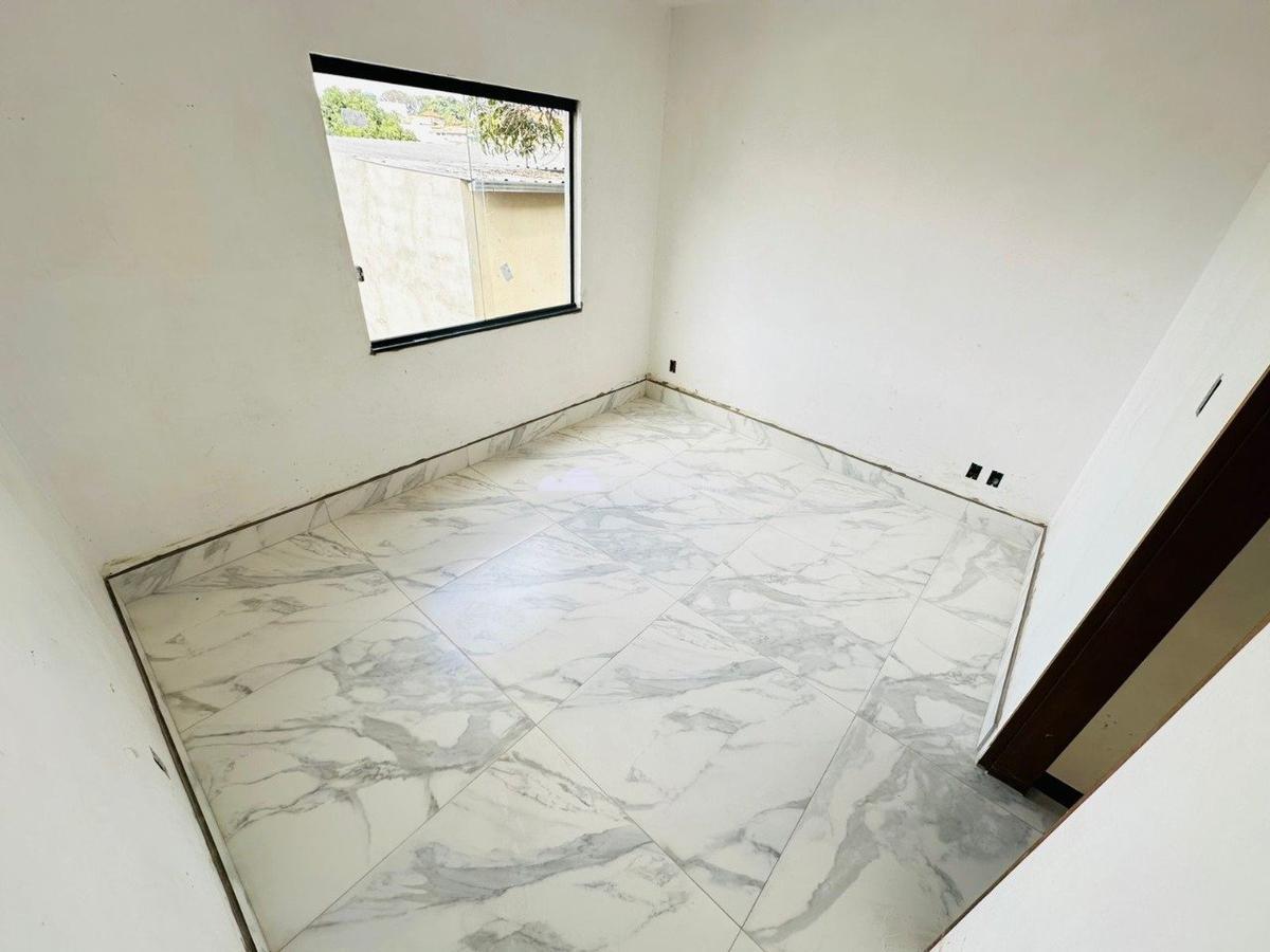 Casa, Jardim Leblon, 3 Quartos, 4 Vagas, 1 Suíte