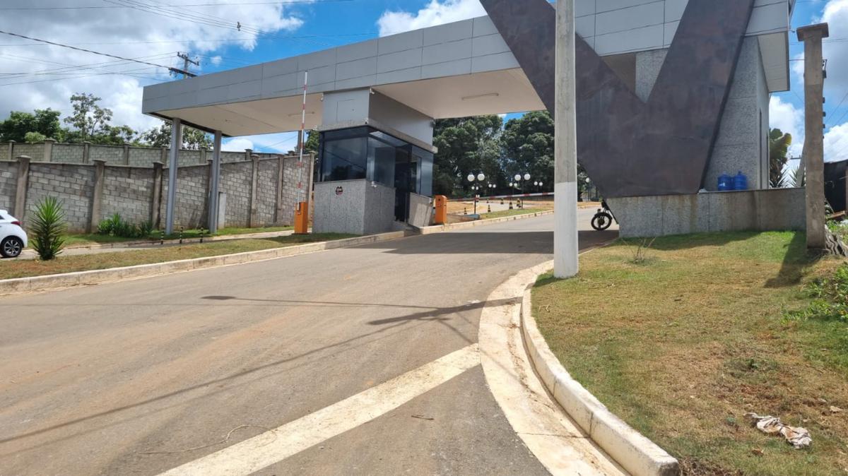 Lote, Centro, 0 Quarto, 0 Vaga