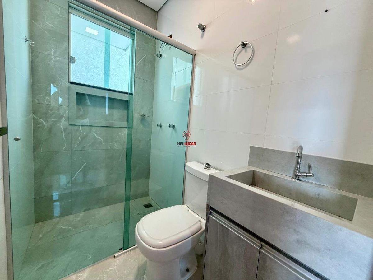 Casa, Masterville, 3 Quartos, 3 Vagas, 1 Suíte