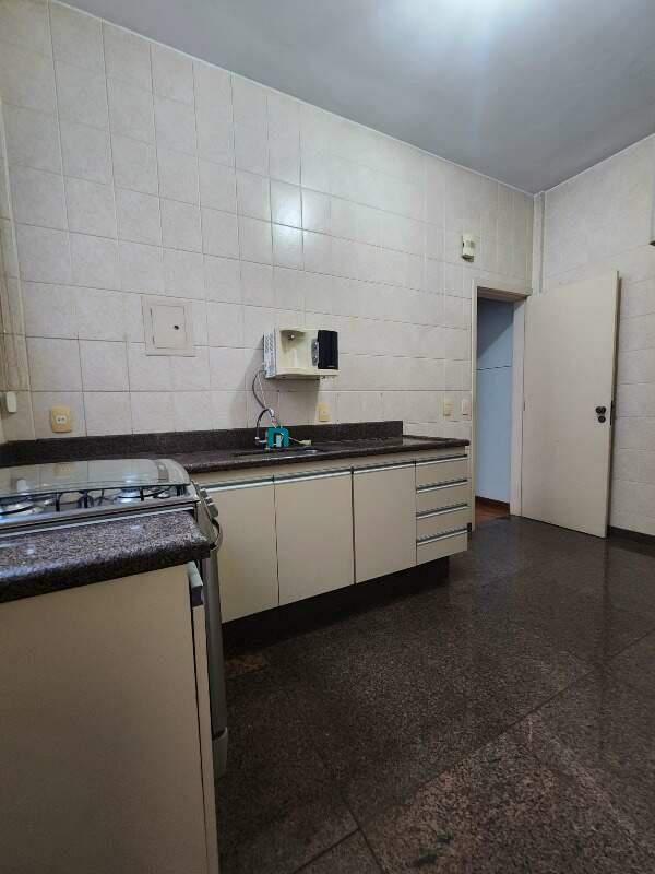 Apartamento, Funcionários, 3 Quartos, 0 Vaga