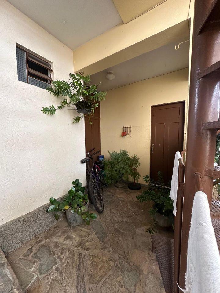 Casa, Cachoeirinha, 3 Quartos, 4 Vagas, 1 Suíte