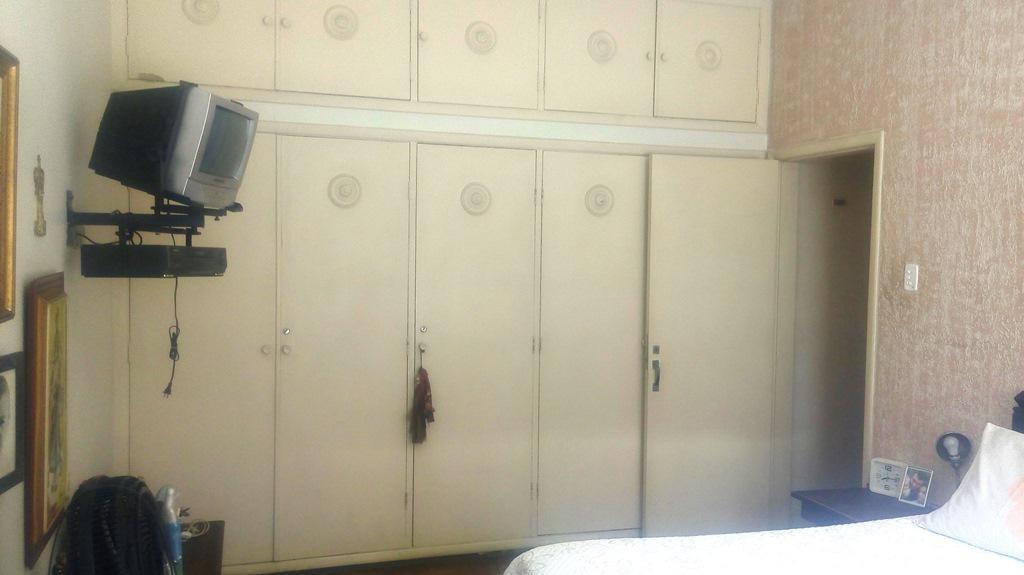 Casa Comercial, Gutierrez, 3 Quartos, 4 Vagas, 1 Suíte