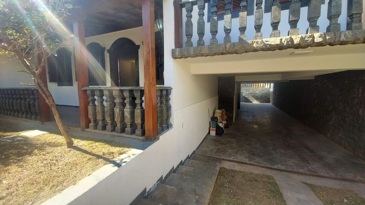 Casa, Santa Cruz, 4 Quartos, 4 Vagas, 2 Suítes
