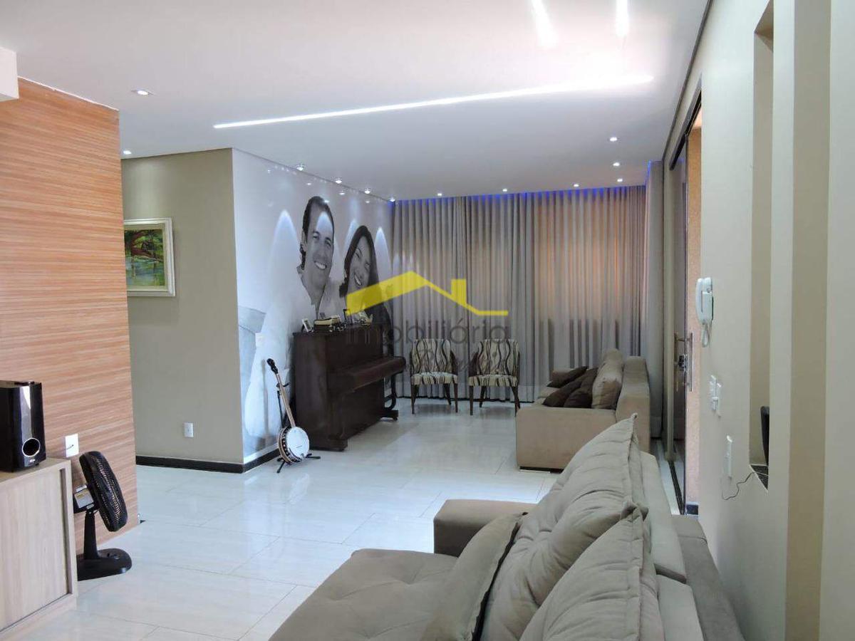 Casa, Vista Alegre, 3 Quartos, 6 Vagas, 1 Suíte