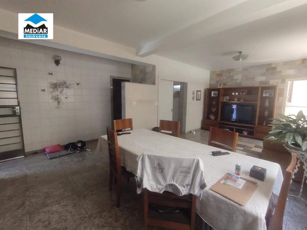 Casa, Floresta, 3 Quartos, 3 Vagas, 1 Suíte