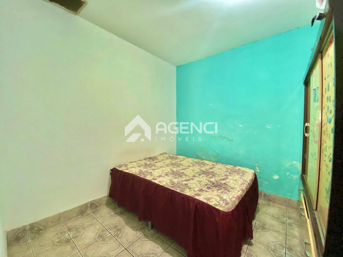 Casa, Santa Maria, 2 Quartos, 0 Vaga, 0 Suíte