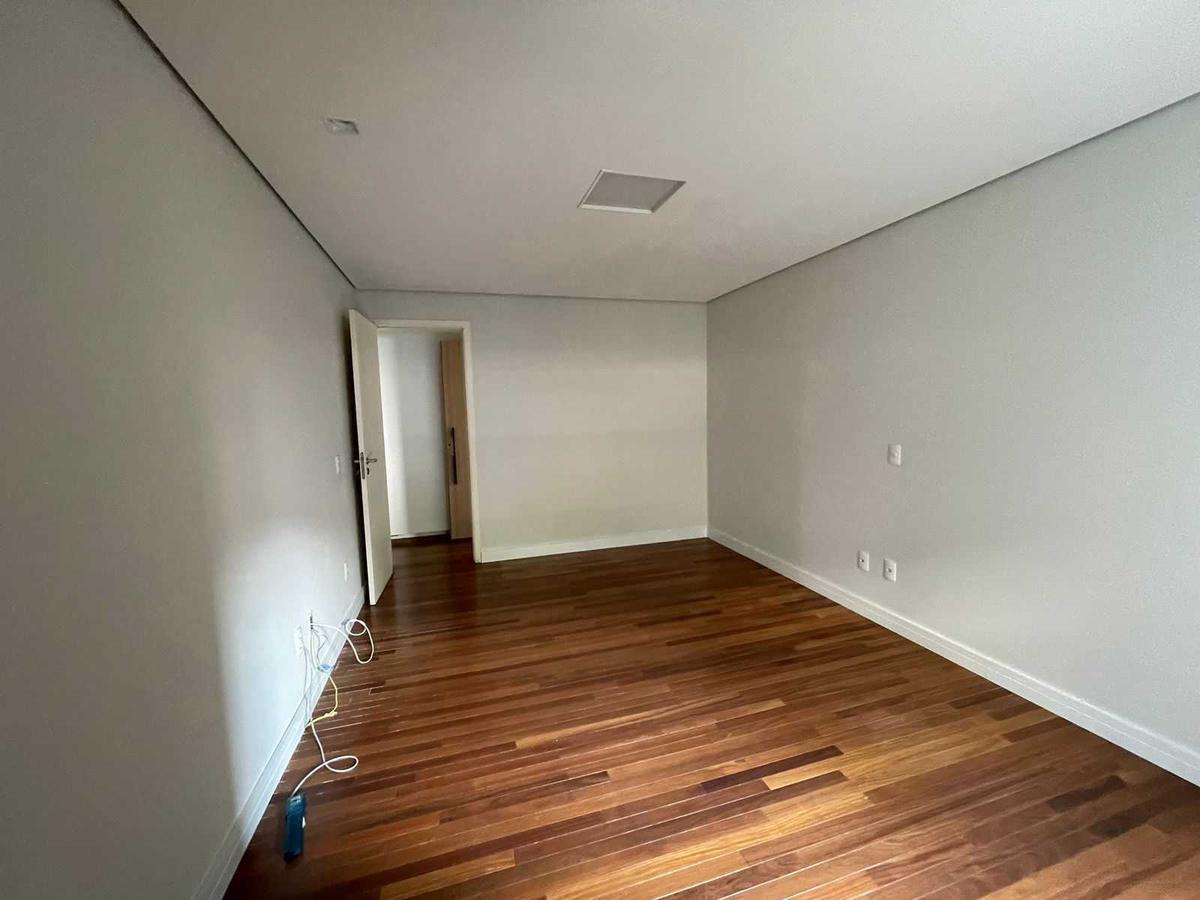 Apartamento, Vila da Serra, 4 Quartos, 4 Vagas, 3 Suítes