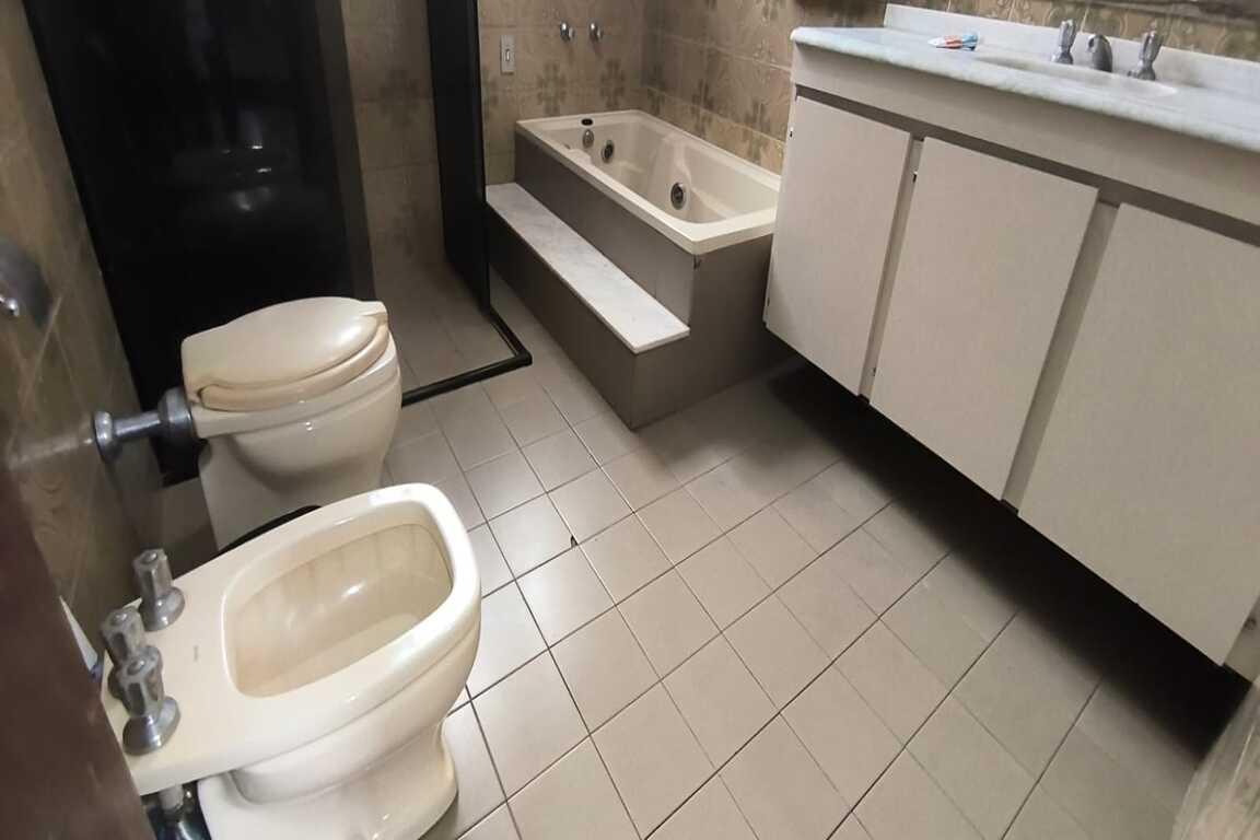 Casa, Santa Lúcia, 6 Quartos, 3 Vagas, 1 Suíte