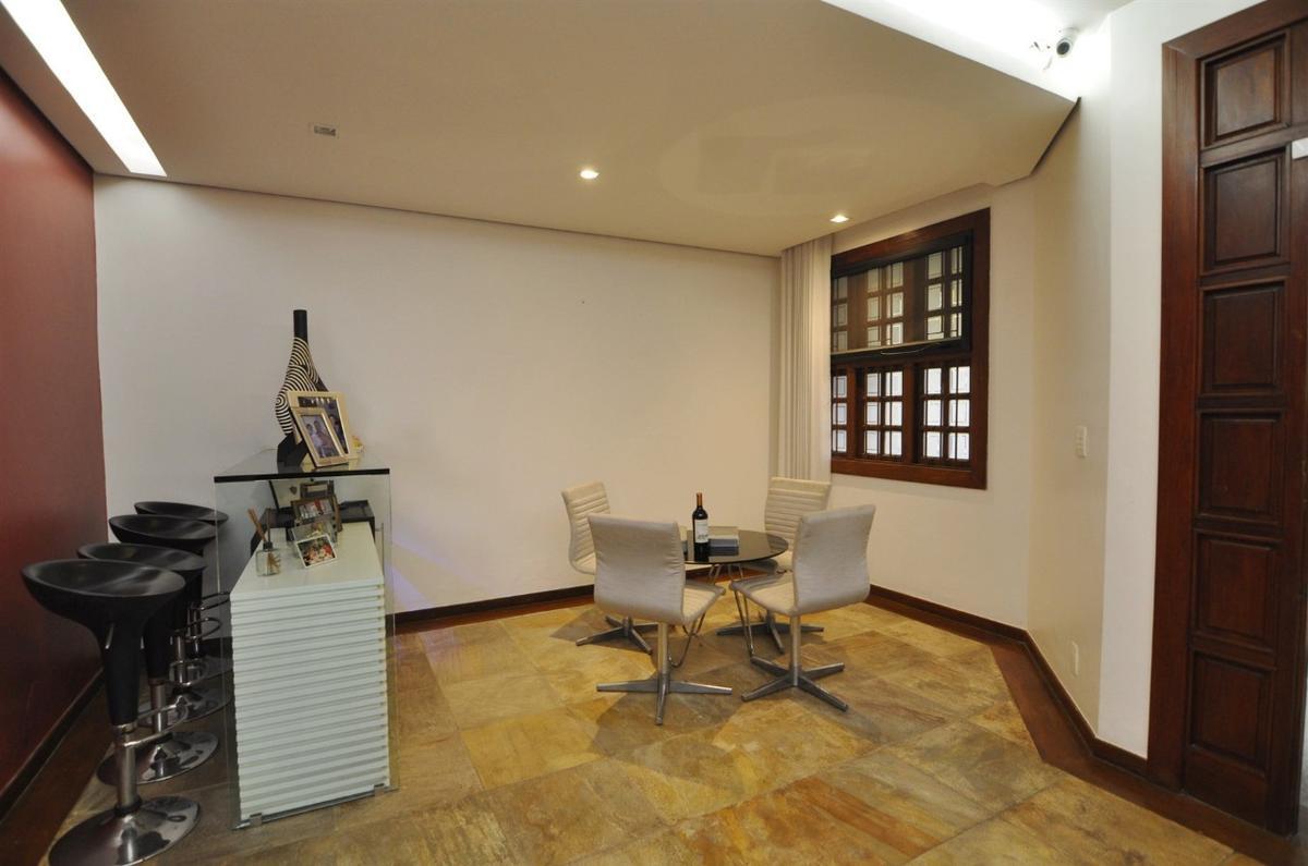 Casa, São Luiz (pampulha), 6 Quartos, 8 Vagas, 2 Suítes