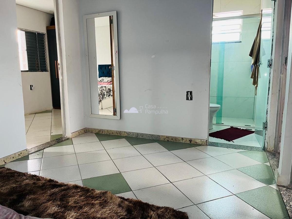 Casa, Planalto, 3 Quartos, 4 Vagas, 1 Suíte