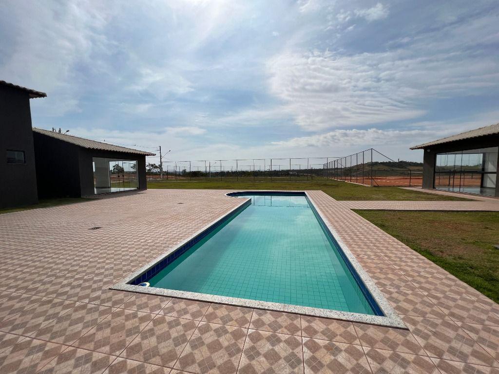 Lote, Centro, 0 Quarto, 0 Vaga