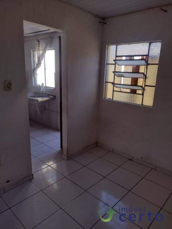 Casa, Santa Terezinha, 1 Quarto, 0 Vaga