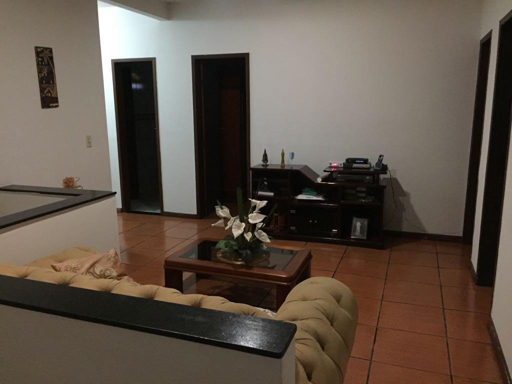 Casa, Caiçaras, 6 Quartos, 6 Vagas, 3 Suítes