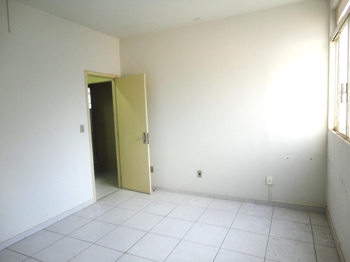 Sala, Santa Efigênia