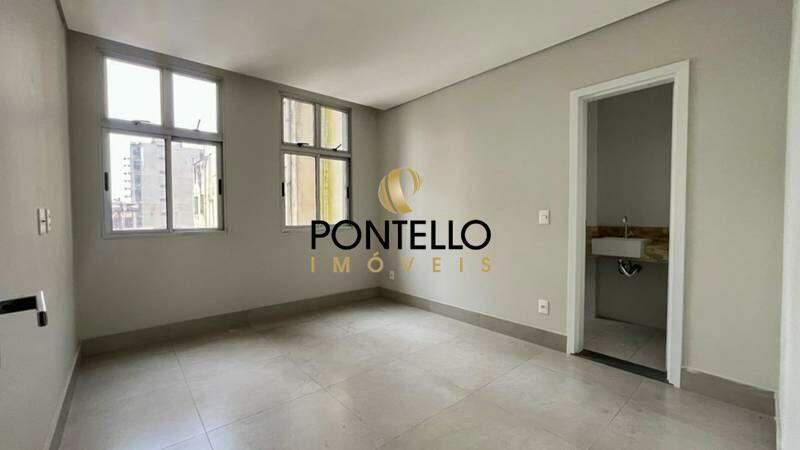 Apartamento, Centro, 2 Quartos, 0 Vaga, 1 Suíte