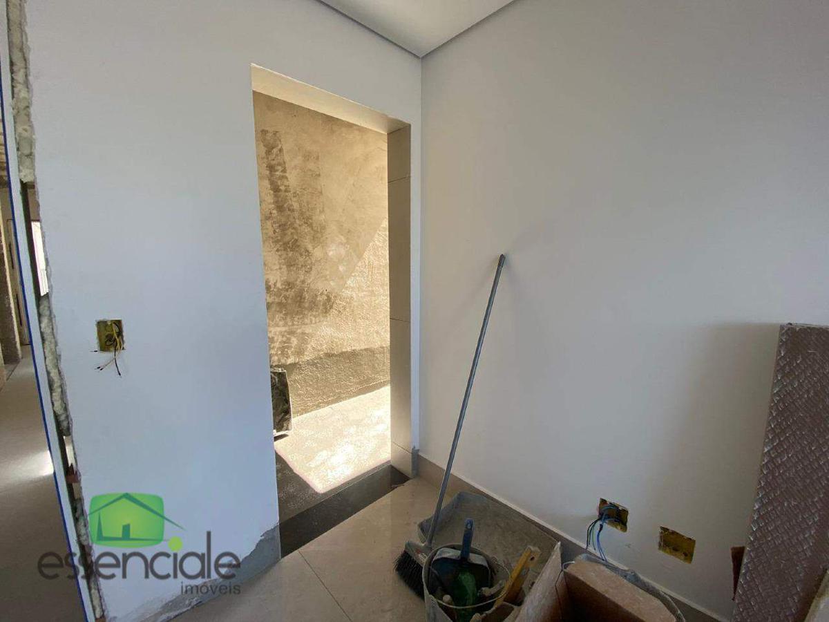 Apartamento, Centro, 2 Quartos, 2 Vagas, 1 Suíte