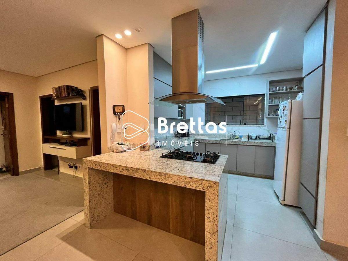 Casa, Centro, 3 Quartos, 1 Vaga, 1 Suíte