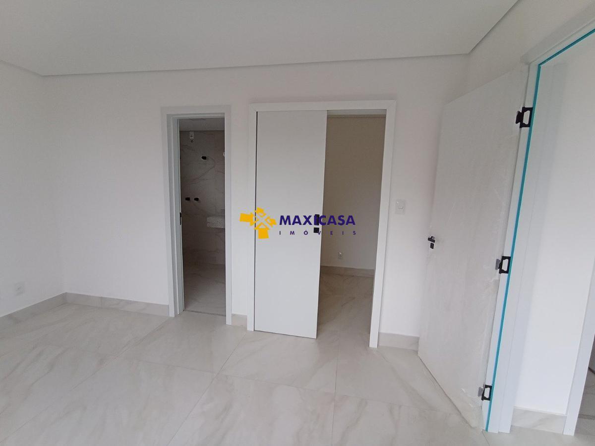 Casa, Planalto, 3 Quartos, 2 Vagas, 1 Suíte