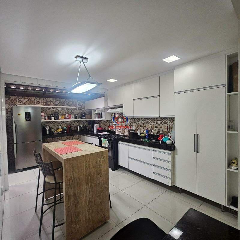 Área Privativa, Paquetá, 3 Quartos, 2 Vagas, 1 Suíte