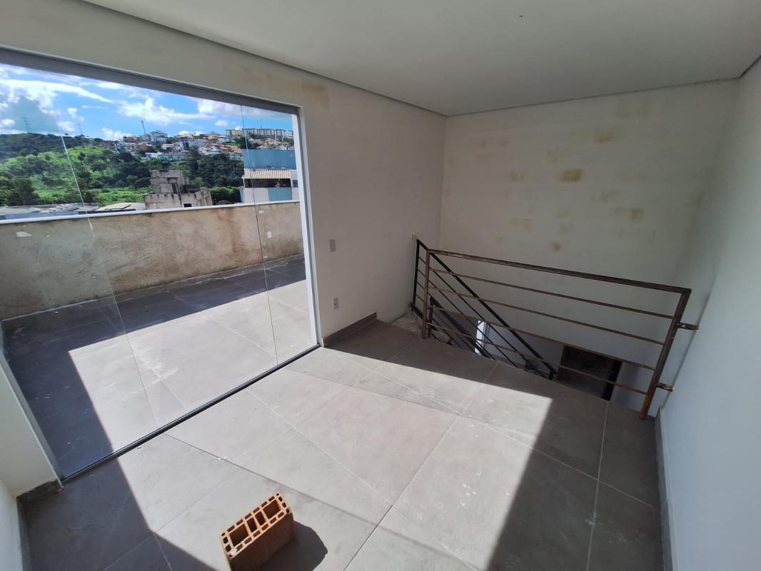 Cobertura, Arvoredo, 2 Quartos, 1 Vaga