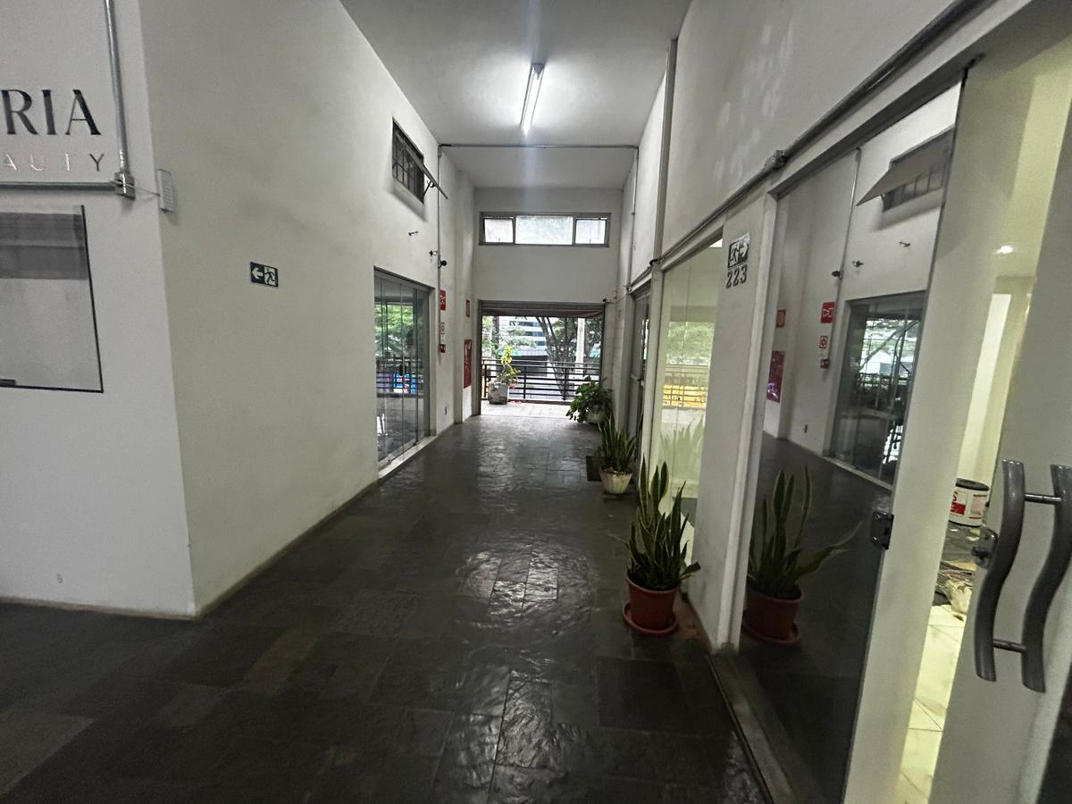 Andar, Savassi, 0 Quarto, 0 Vaga