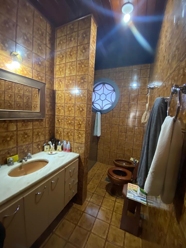 Casa, Santa Lúcia, 4 Quartos, 6 Vagas, 1 Suíte