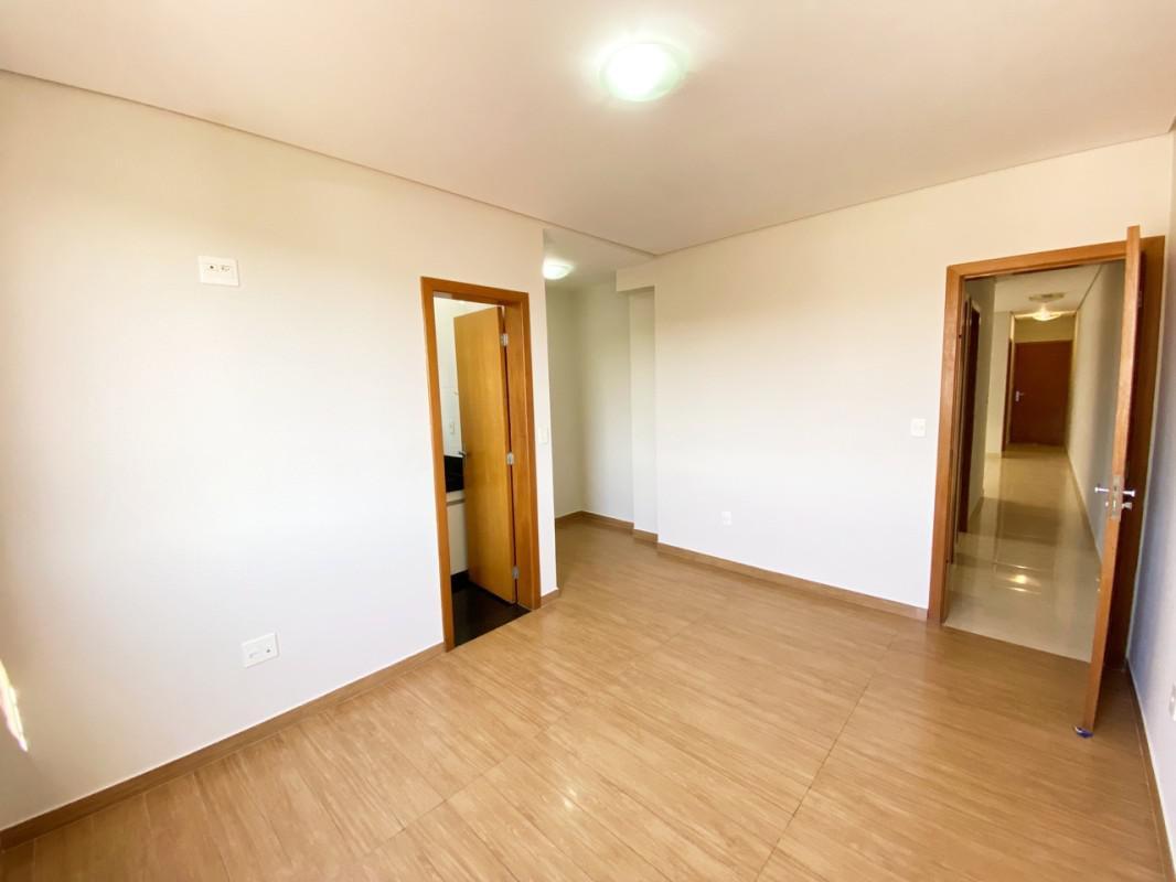 Apartamento, Castelo, 2 Quartos, 2 Vagas, 1 Suíte