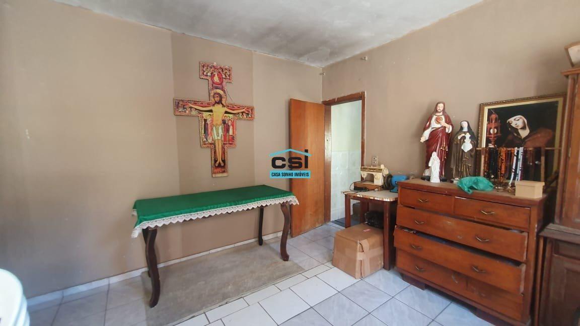 Casa, Lagoinha, 6 Quartos, 0 Vaga, 2 Suítes