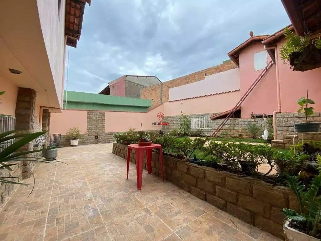 Casa, Diamante, 4 Quartos, 2 Vagas, 1 Suíte