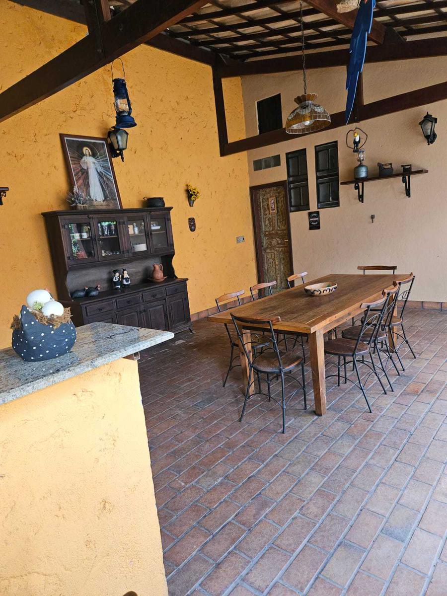 Casa, Nova Suíssa, 4 Quartos, 4 Vagas, 1 Suíte