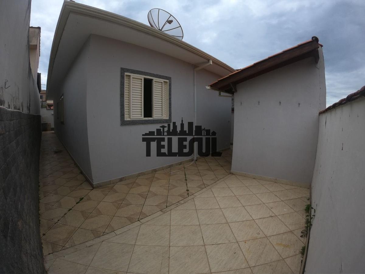 Casa, Jardim Ribeiro, 3 Quartos, 2 Vagas, 1 Suíte